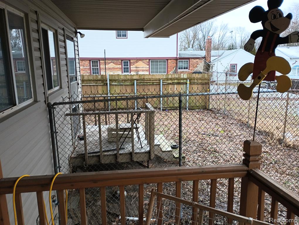 10380 Pardee Road Taylor, MI 48180 - Photo 2 of 24