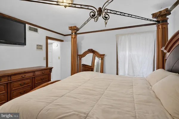 $180,000 | 4462 Lord Loudoun Court, Unit 156, Upper Marlboro, MD 20772