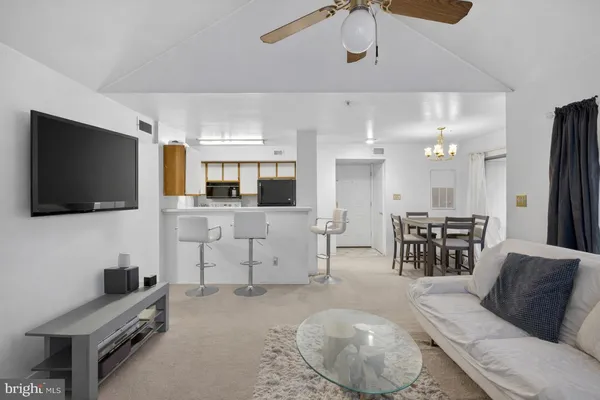 $180,000 | 4462 Lord Loudoun Court, Unit 156, Upper Marlboro, MD 20772