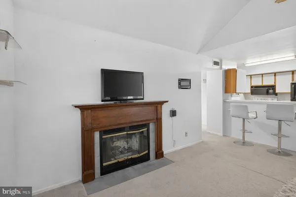 $180,000 | 4462 Lord Loudoun Court, Unit 156, Upper Marlboro, MD 20772