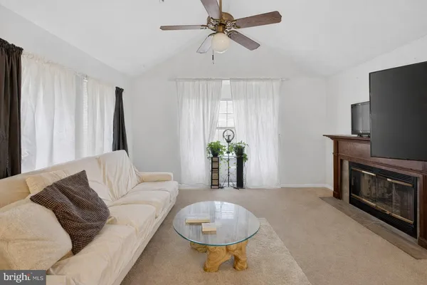 $180,000 | 4462 Lord Loudoun Court, Unit 156, Upper Marlboro, MD 20772