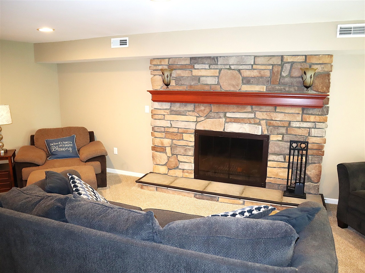 39889 Coronation Road Canton, MI 48188 - Photo 24 of 51