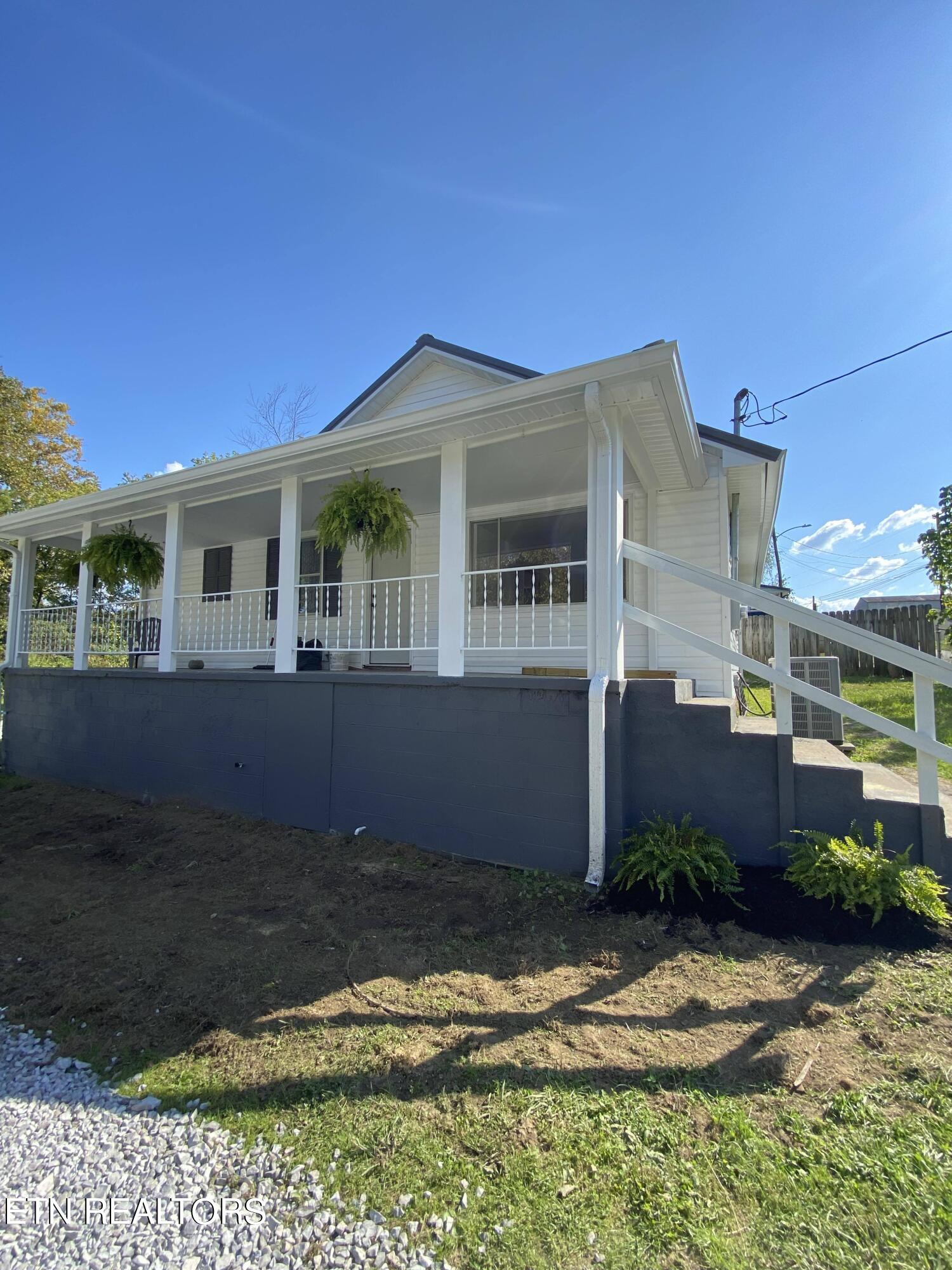 144 Gumwood Road Middlesboro, KY 40965 - Photo 1 of 11 1000017318