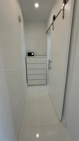 $1,800 | 8000 Southwest 19th Street, Miami, FL 33155