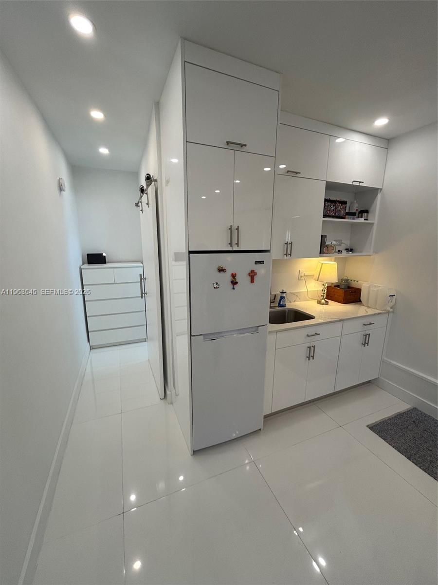 8000 Southwest 19th Street Miami, FL 33155 - Photo 7 of 13