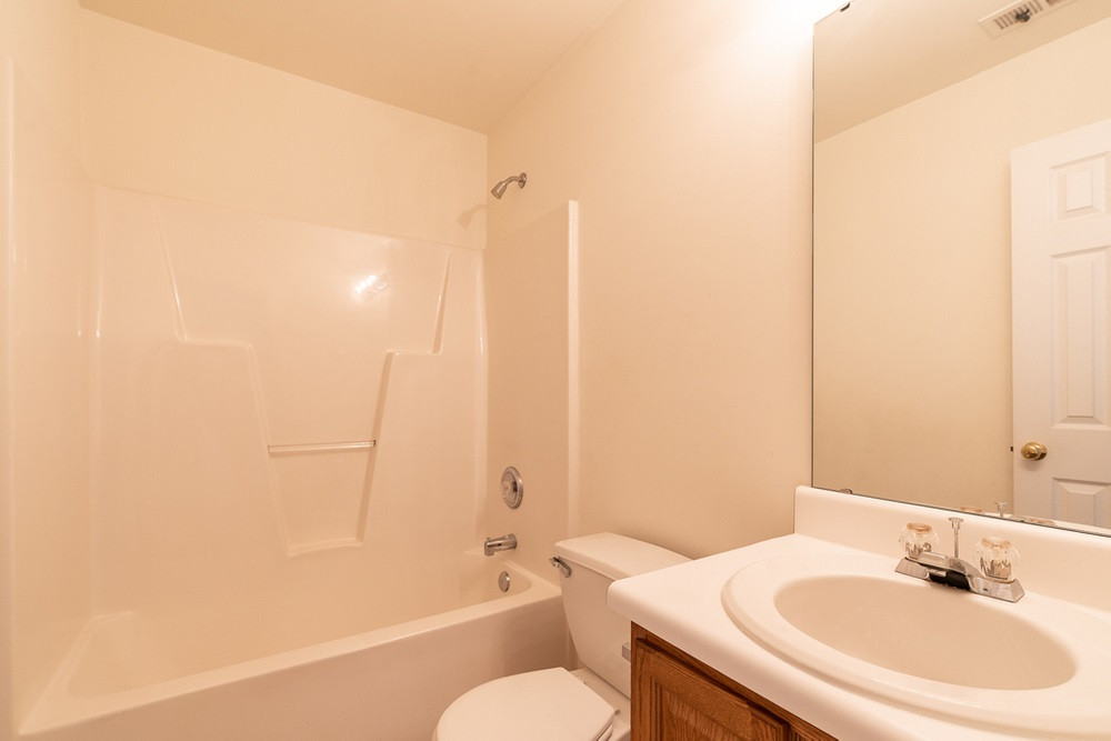 4009 Springfield Creek Drive Raleigh, NC 27616 - Photo 24 of 30 Bathroom 2