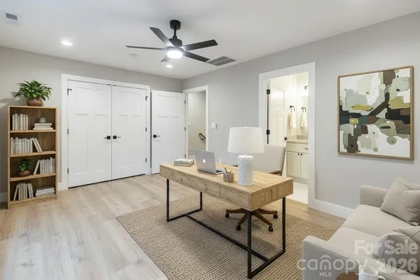 $259,000 | 332 Bowditch Street, Unit D, Burnsville, NC 28714