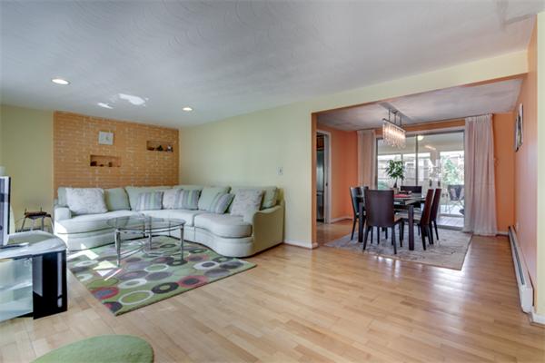 4 Greenleaf Road Natick, MA 01760 - Photo 5 of 30 Gallery Image 5