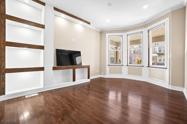 $624,999 | 16 Sayre Street, Elizabeth, NJ 07208