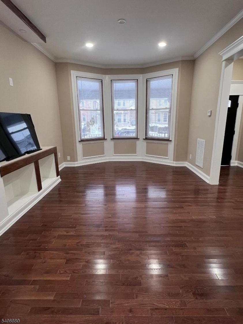 16 Sayre Street Elizabeth, NJ 07208 - Photo 11 of 31