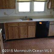 25 Augusta Road Whiting, NJ 08759 - Photo 2 of 8 kitchen