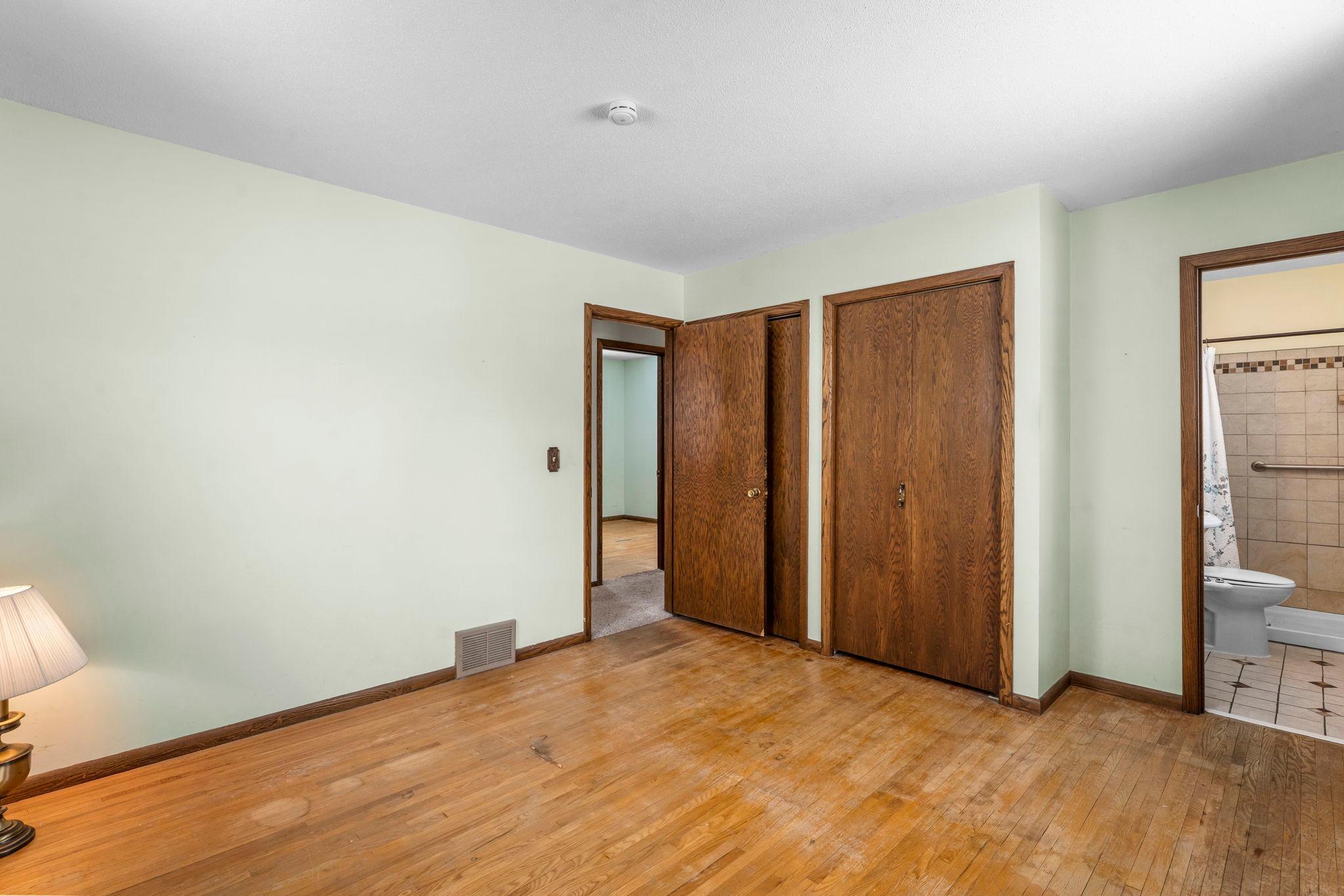 11019 Stanley Road South Bloomington, MN 55437 - Photo 13 of 32