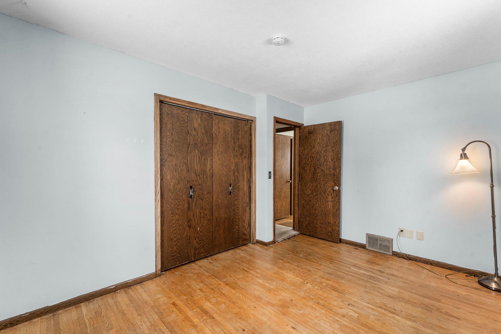 11019 Stanley Road South Bloomington, MN 55437 - Photo 16 of 32