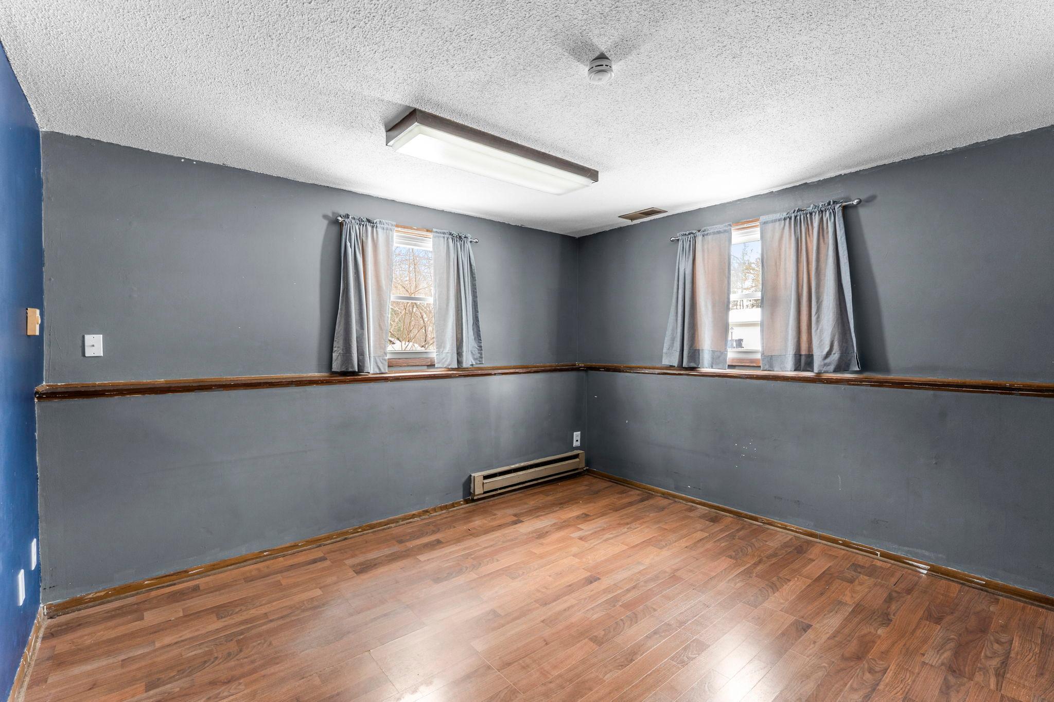 11019 Stanley Road South Bloomington, MN 55437 - Photo 20 of 32