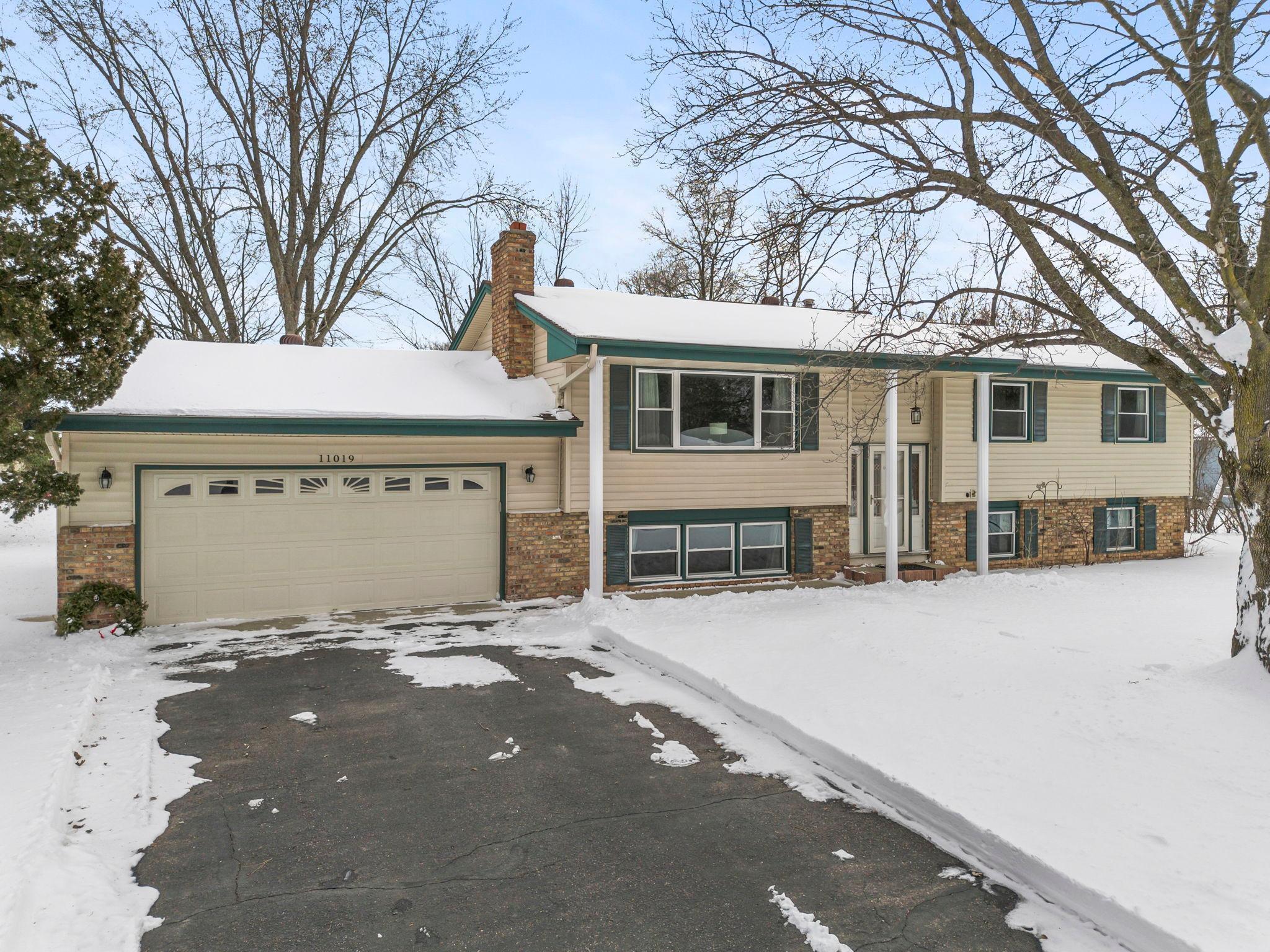 11019 Stanley Road South Bloomington, MN 55437 - Photo 2 of 32