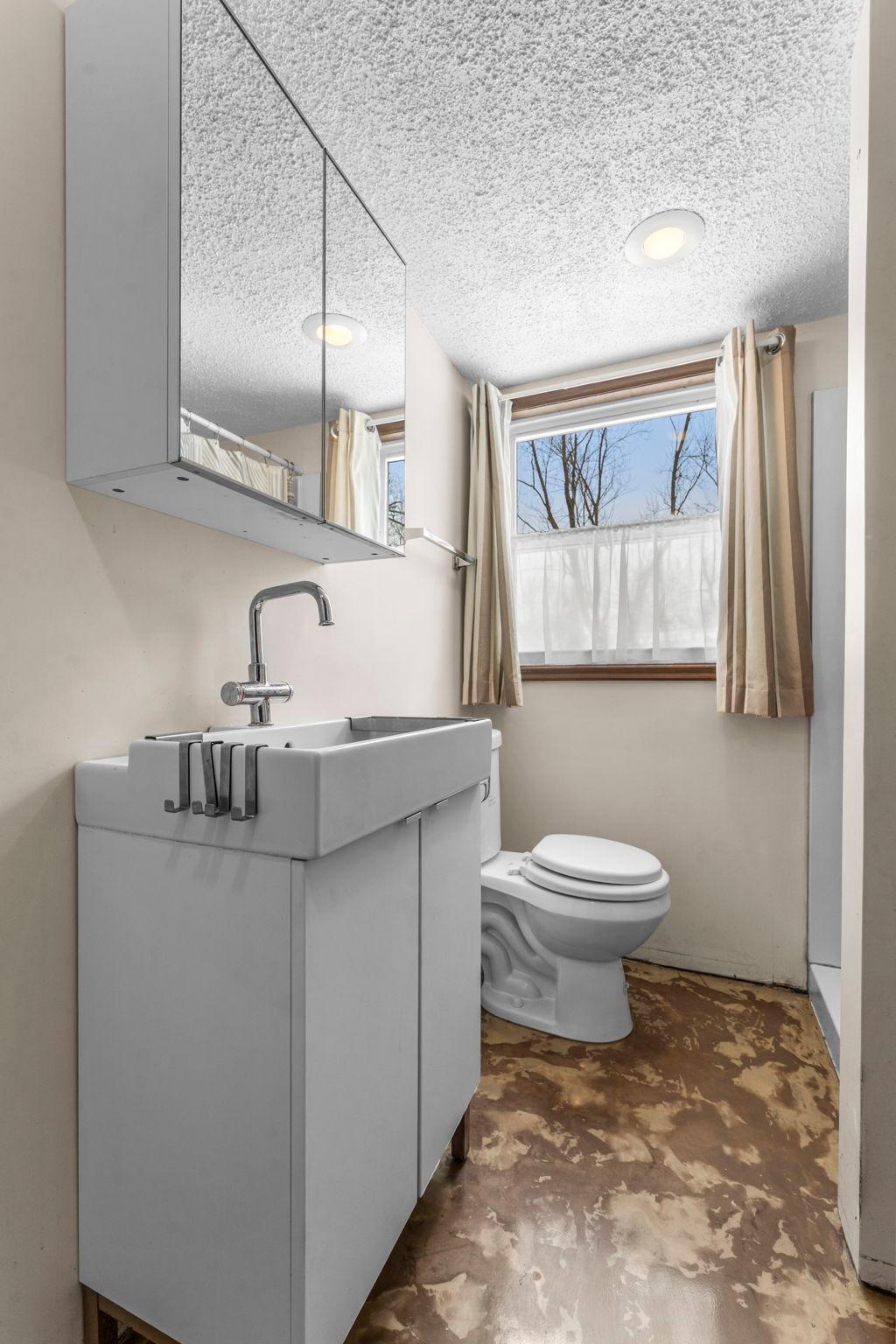 11019 Stanley Road South Bloomington, MN 55437 - Photo 23 of 32