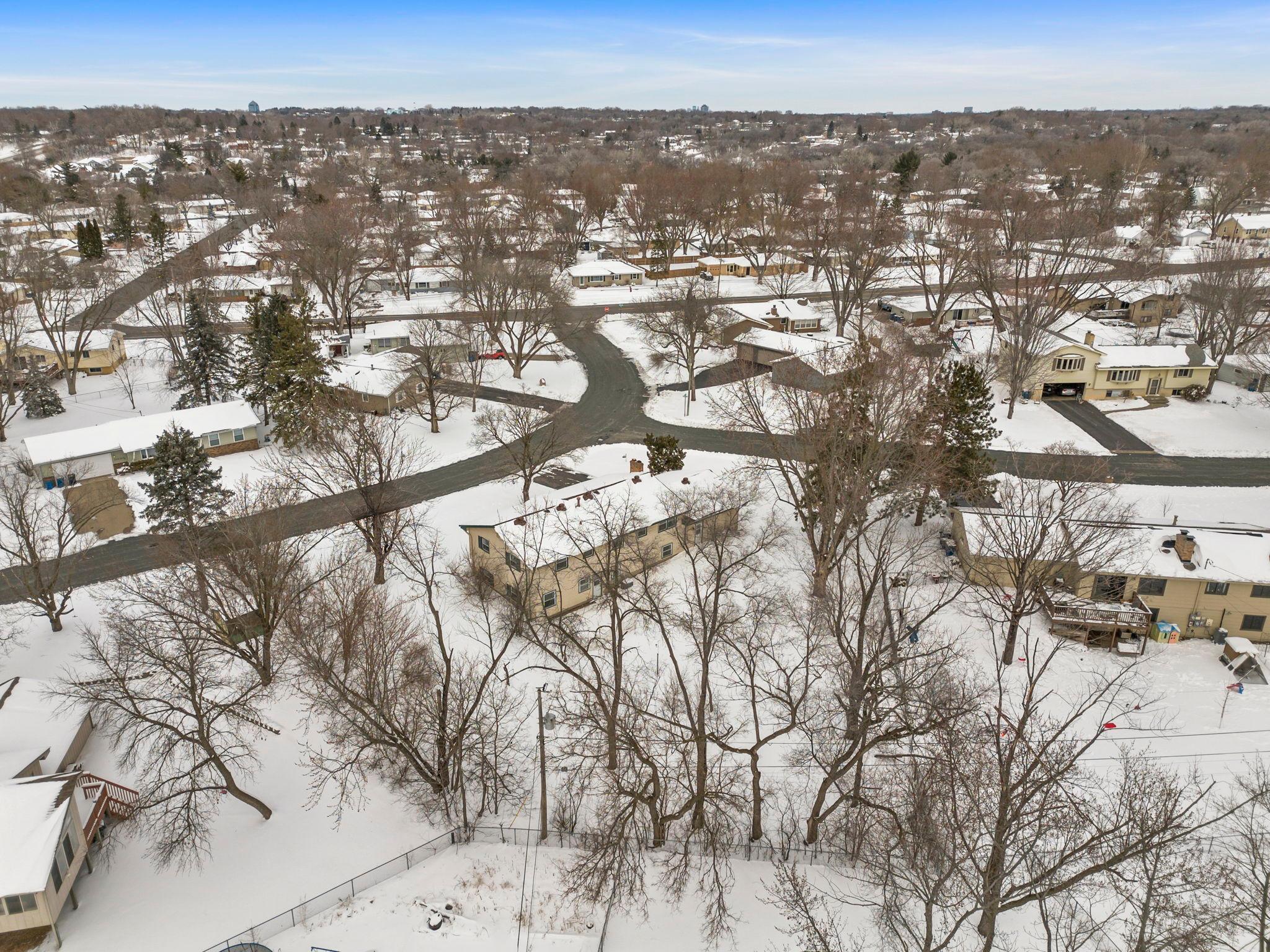 11019 Stanley Road South Bloomington, MN 55437 - Photo 31 of 32
