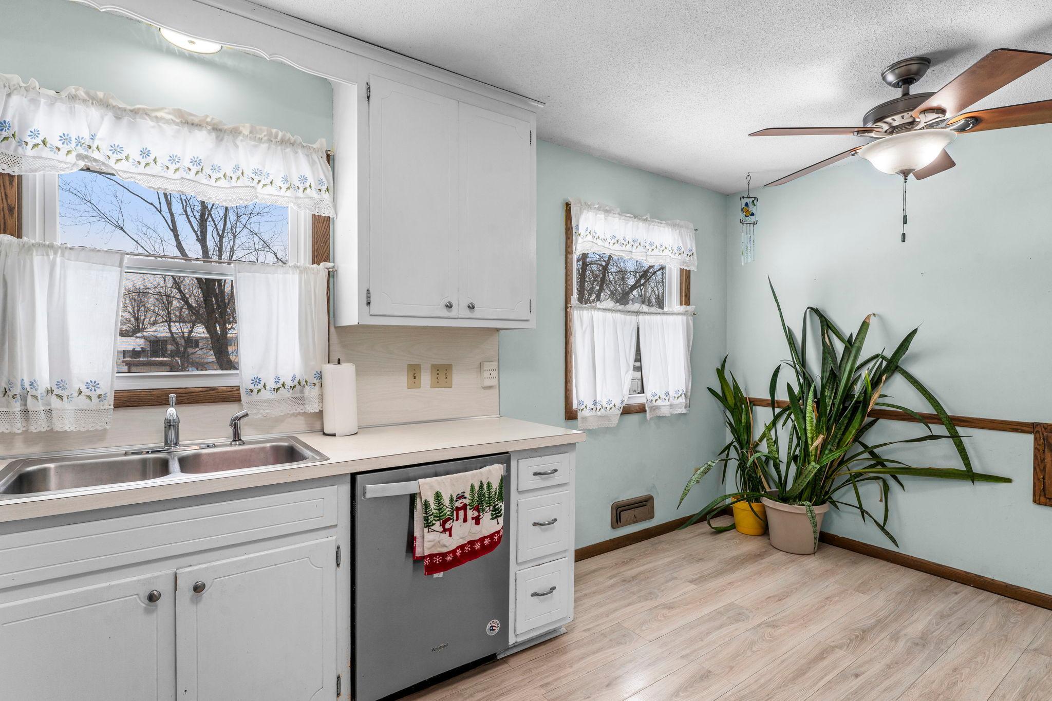 11019 Stanley Road South Bloomington, MN 55437 - Photo 8 of 32