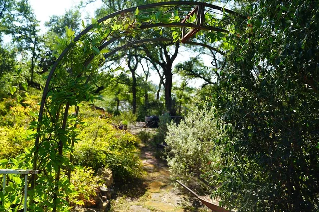 $300,000 | 7028 Edgewater Trail, Fort Worth, TX 76135