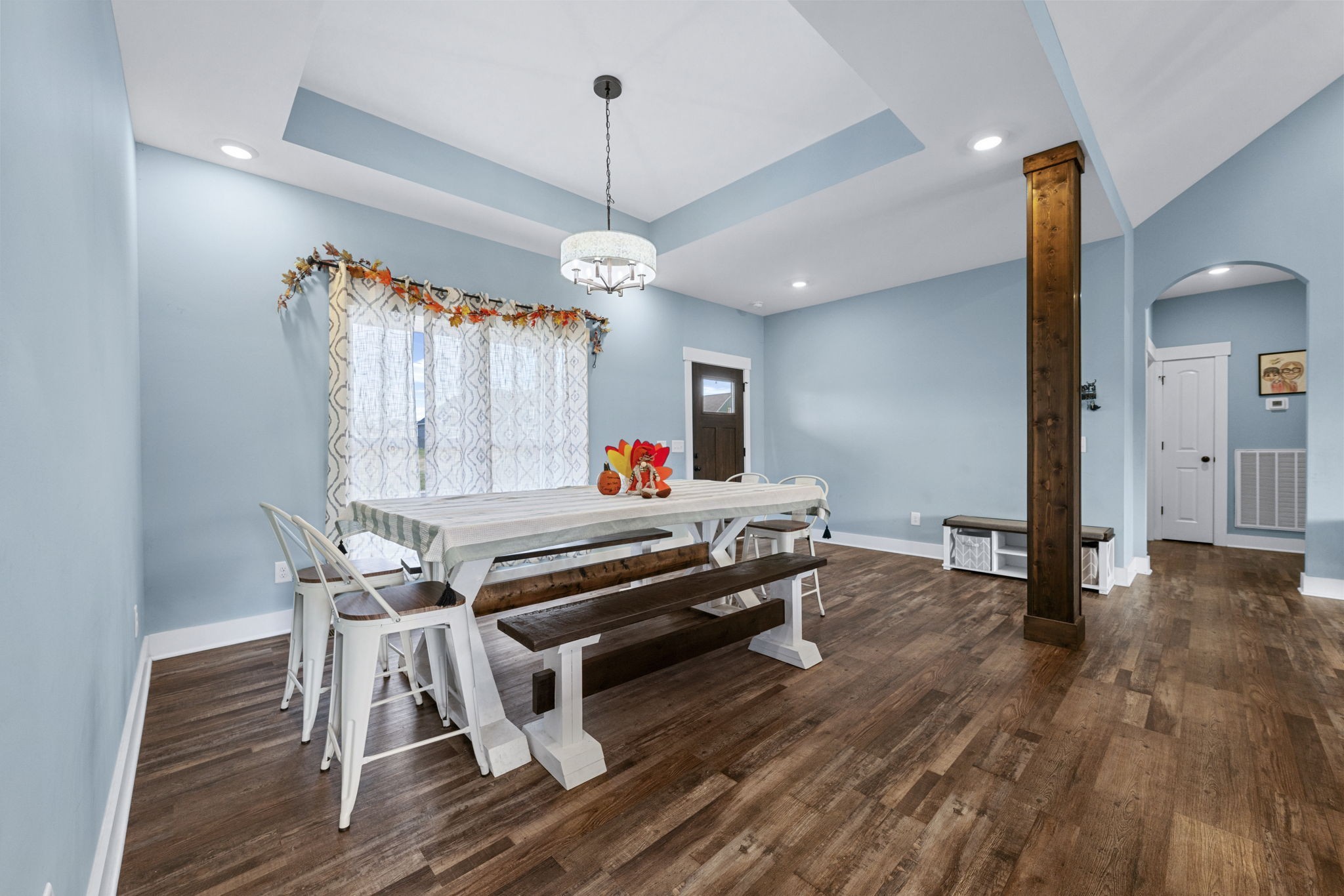 2086 Beverly Court Springfield, TN 37172 - Photo 14 of 39 a living room with furniture a ceiling fan and a wooden floor