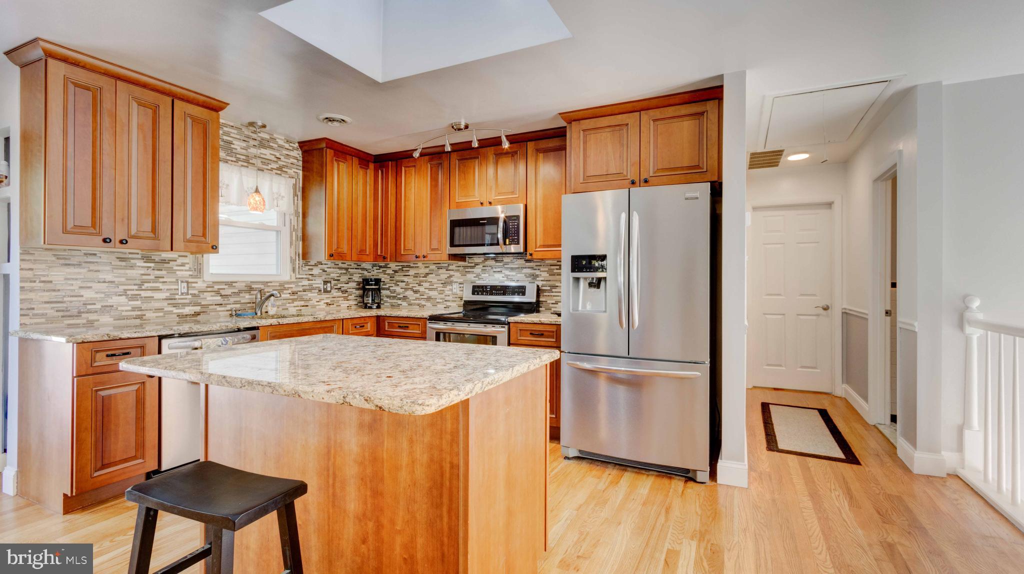 315 Hickory Point Road Pasadena, MD 21122 - Photo 11 of 39 Kitchen