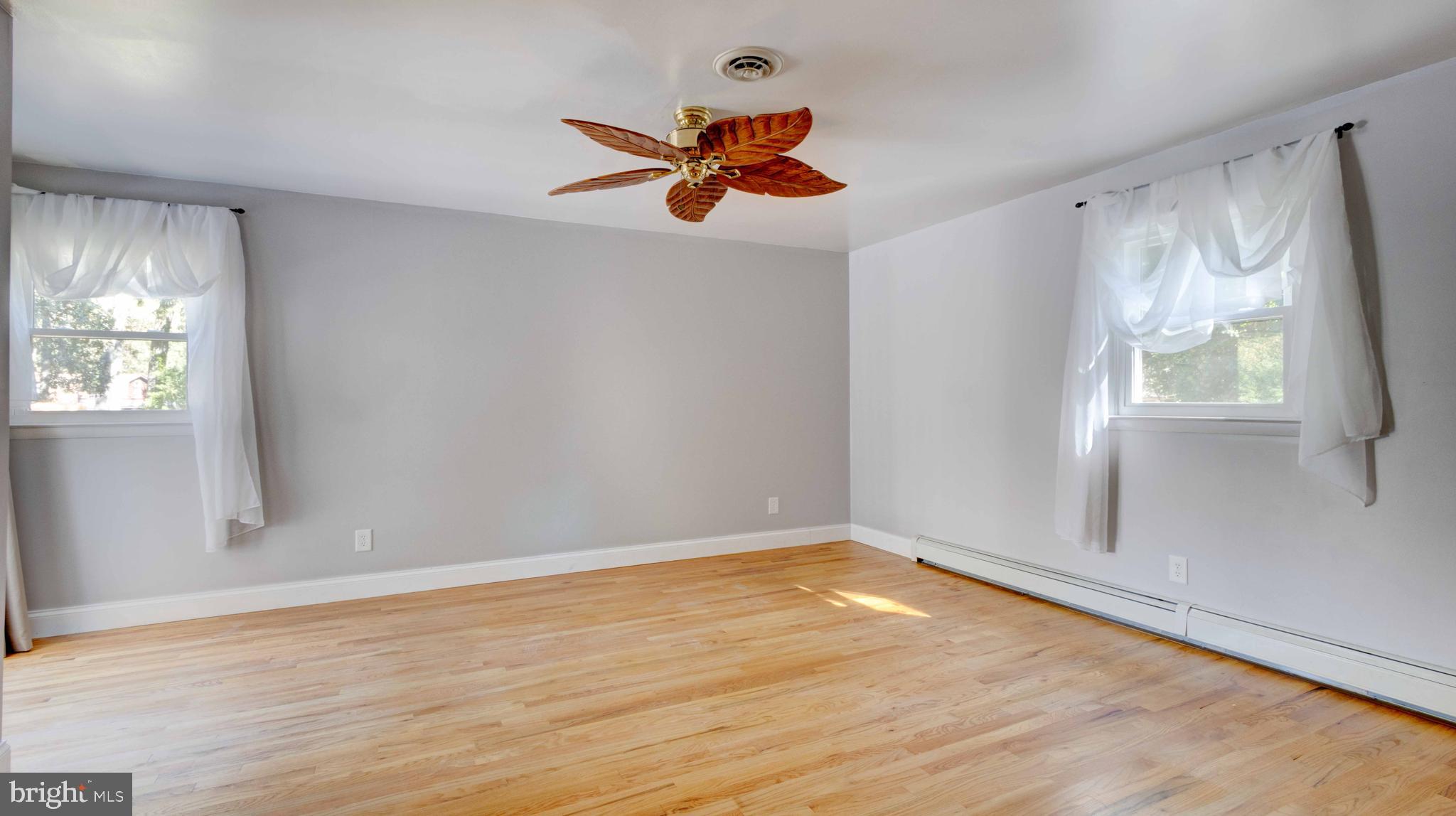 315 Hickory Point Road Pasadena, MD 21122 - Photo 16 of 39 Gallery Image 16