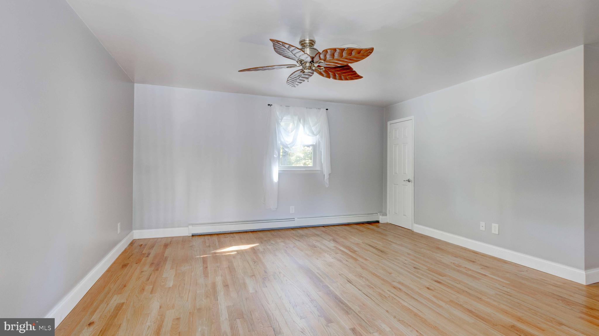 315 Hickory Point Road Pasadena, MD 21122 - Photo 17 of 39 Gallery Image 17