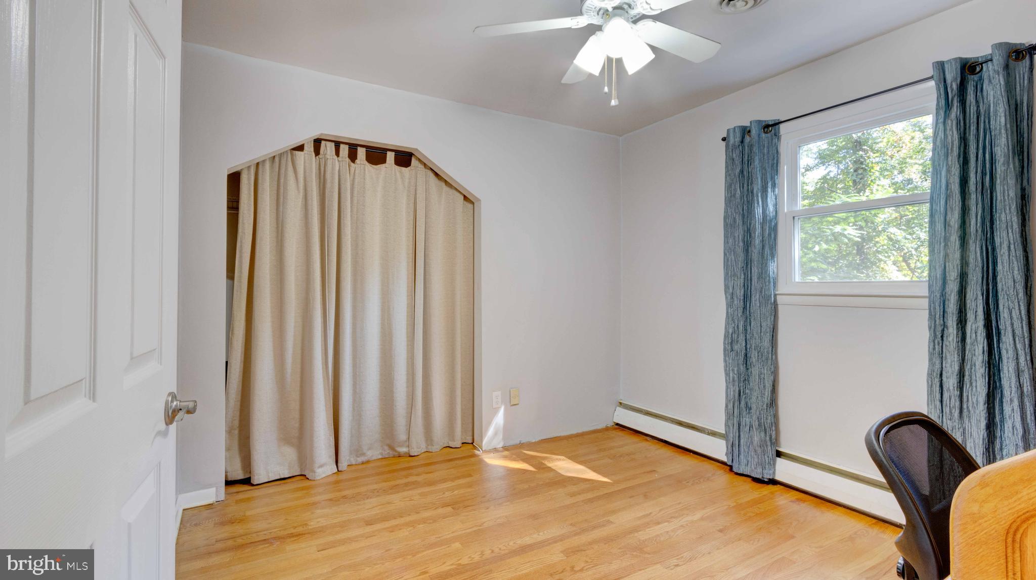 315 Hickory Point Road Pasadena, MD 21122 - Photo 21 of 39 Gallery Image 21