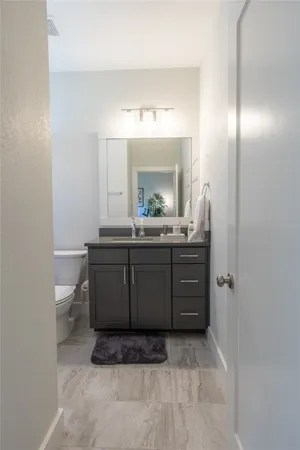 $2,550 | 2827 Manor Road, Unit 4101, Austin, TX 78722