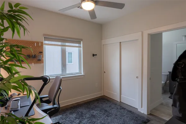 $2,550 | 2827 Manor Road, Unit 4101, Austin, TX 78722