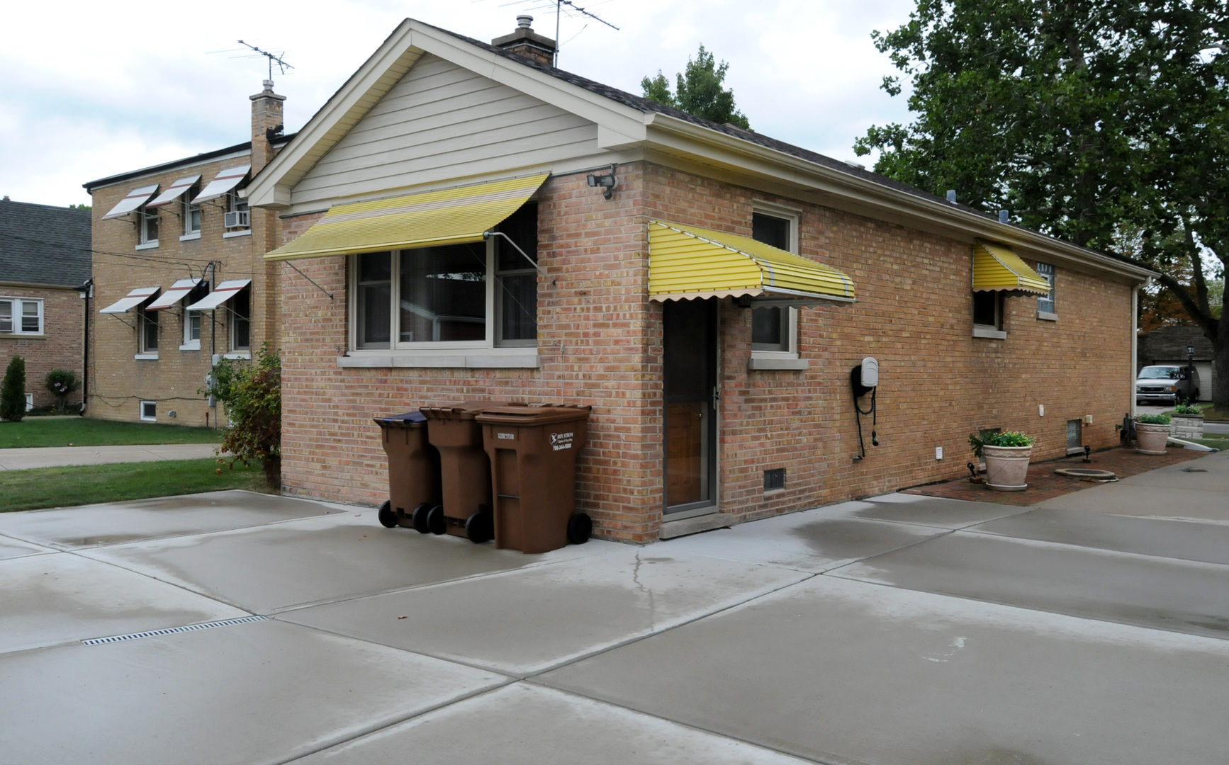 2436 2nd Avenue North Riverside, IL 60546 - Photo 21 of 26 a front view of a house with a garage