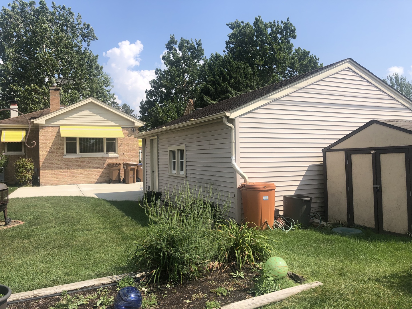 2436 2nd Avenue North Riverside, IL 60546 - Photo 24 of 26 a front view of a house with a yard