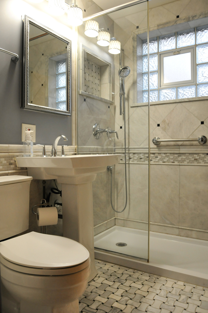2436 2nd Avenue North Riverside, IL 60546 - Photo 8 of 26 a bathroom with a toilet sink and shower