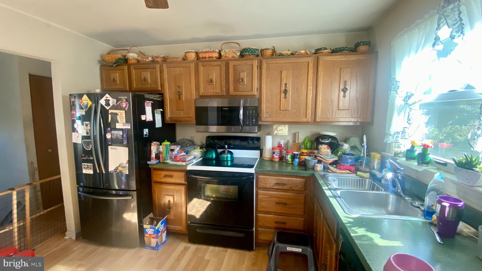 317 Coventry Lane Lititz, PA 17543 - Photo 8 of 32