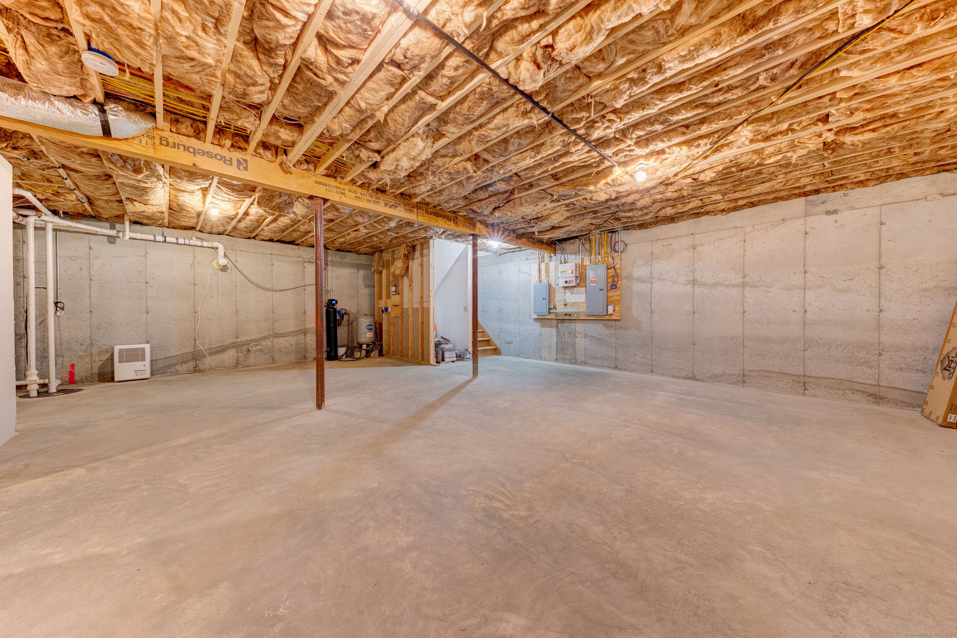 404 Bassetts Bridge Road Mansfield, CT 06250 - Photo 31 of 40 lower level