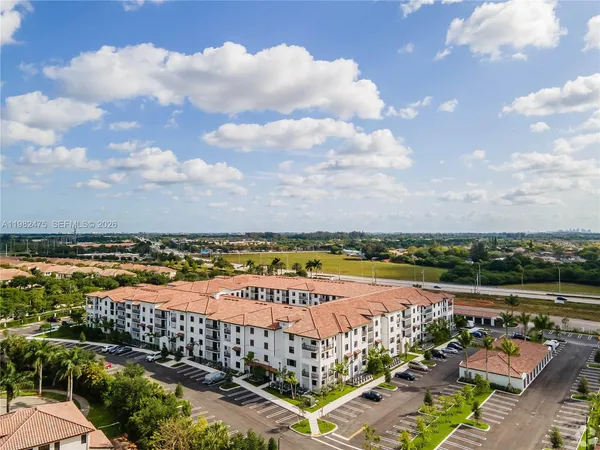 $2,560 | 3991 Northwest 82nd Avenue, Unit 1138, Hollywood, FL 33024