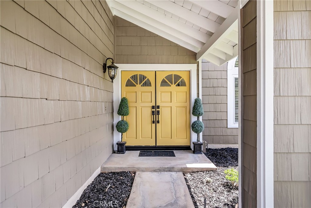 6842 Frances Street Riverside, CA 92506 - Photo 8 of 60