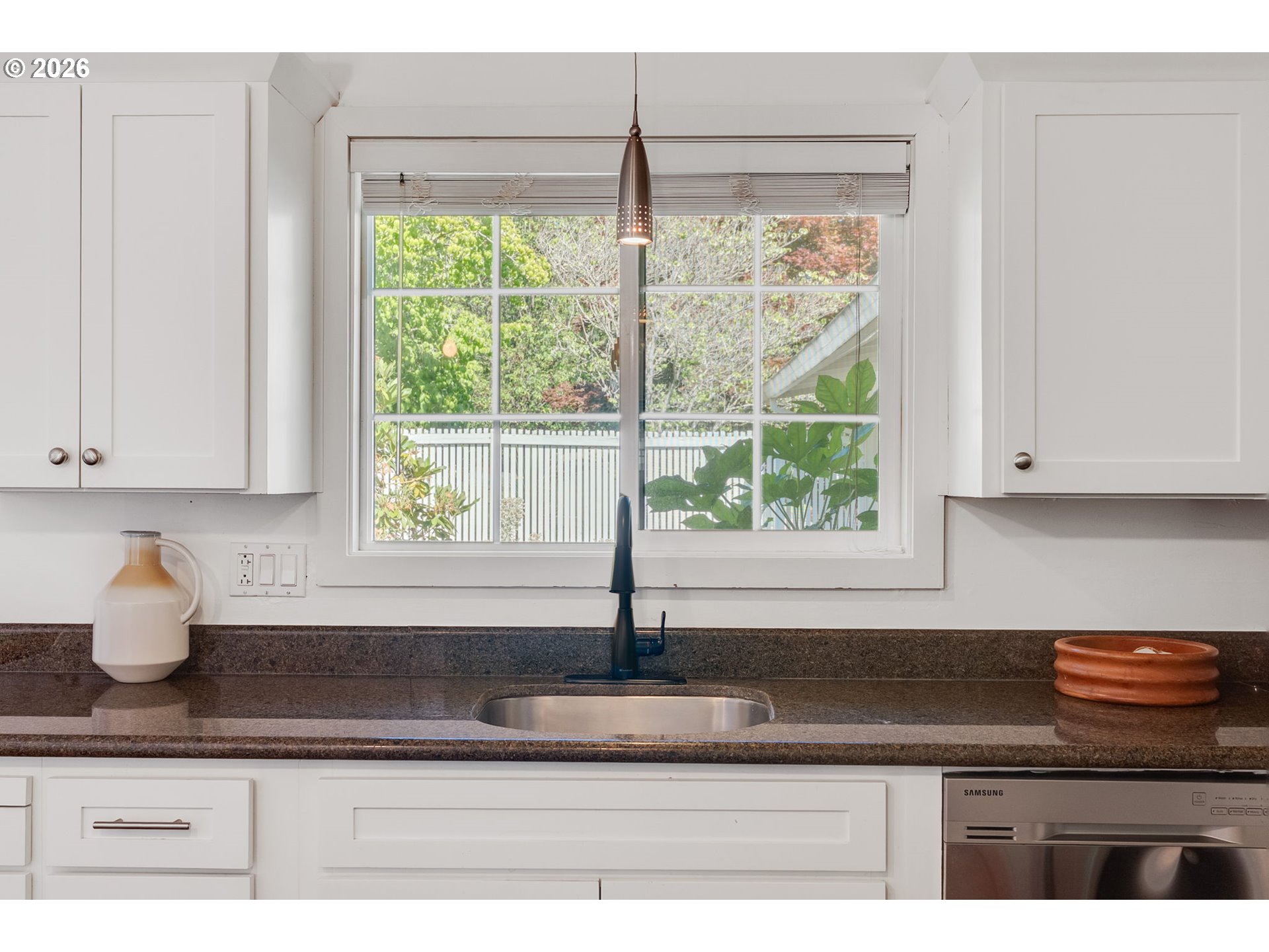 6255 Southwest Elm Avenue Beaverton, OR 97005 - Photo 19 of 48
