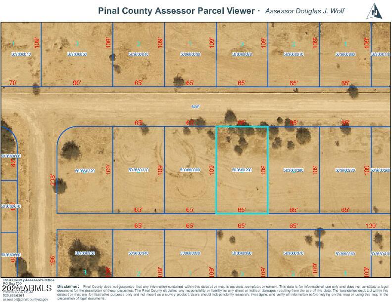 1703 North Thornton Road, Unit 3 Casa Grande, AZ 85122 - Photo 2 of 2 a view of a swimming pool