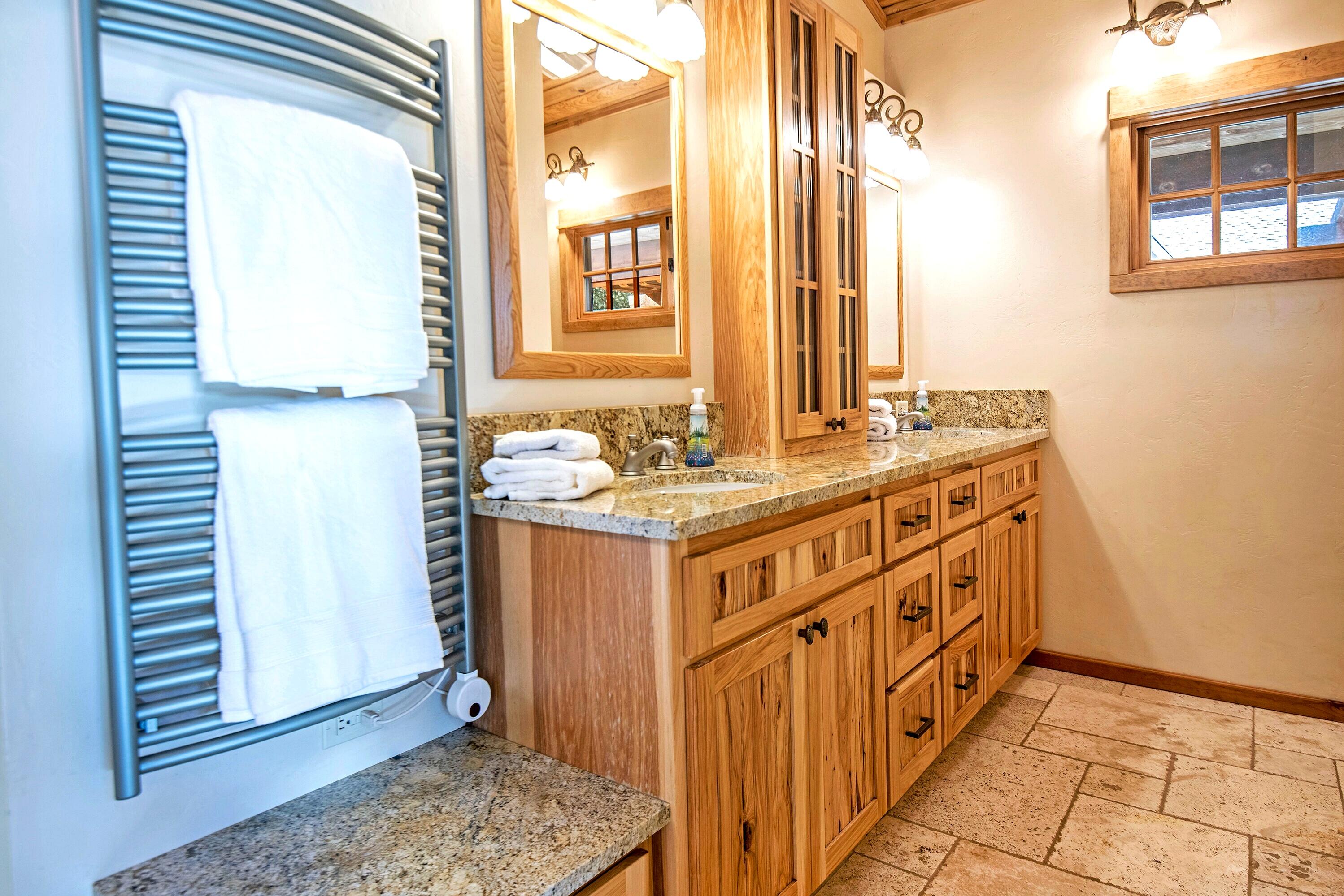 14402 Crossroads Loop Sisters, OR 97759 - Photo 16 of 50 16