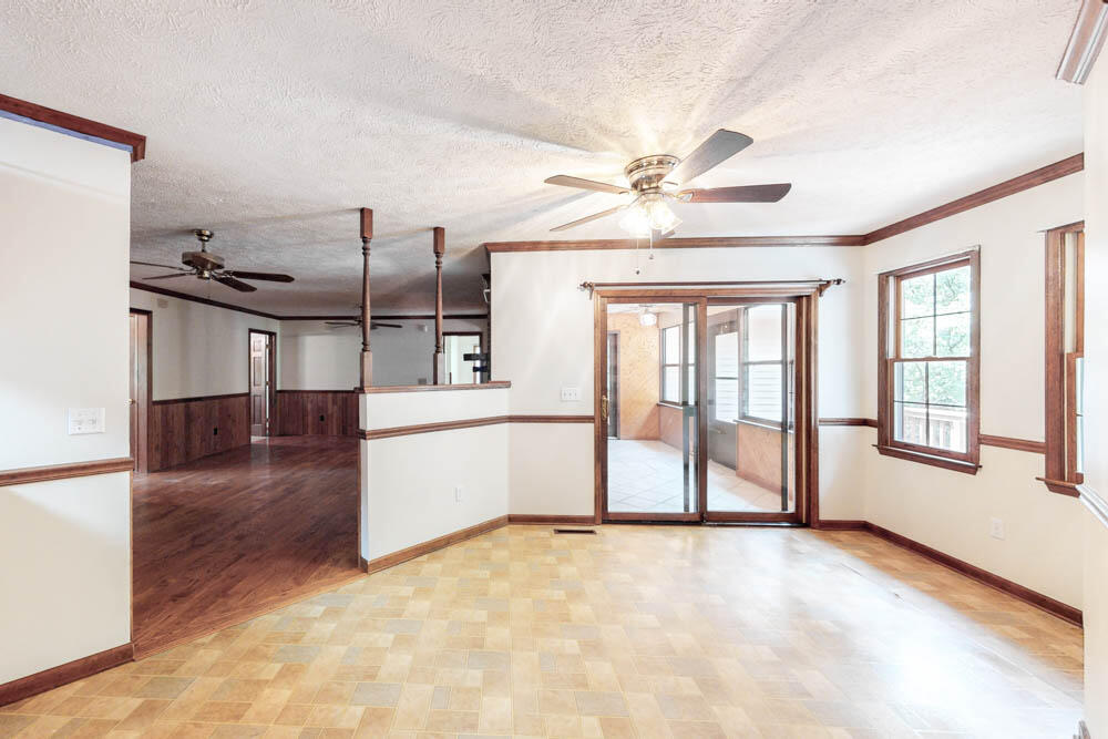 805 Kimball Pond Road Aiken, SC 29803 - Photo 11 of 35 Breakfast Room!