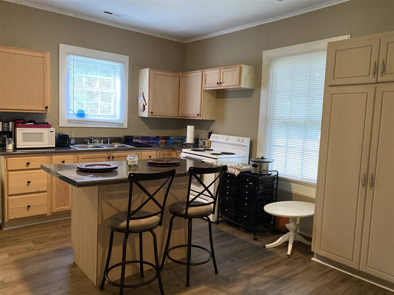 420 4th Street Inman, SC 29349 - Photo 5 of 12