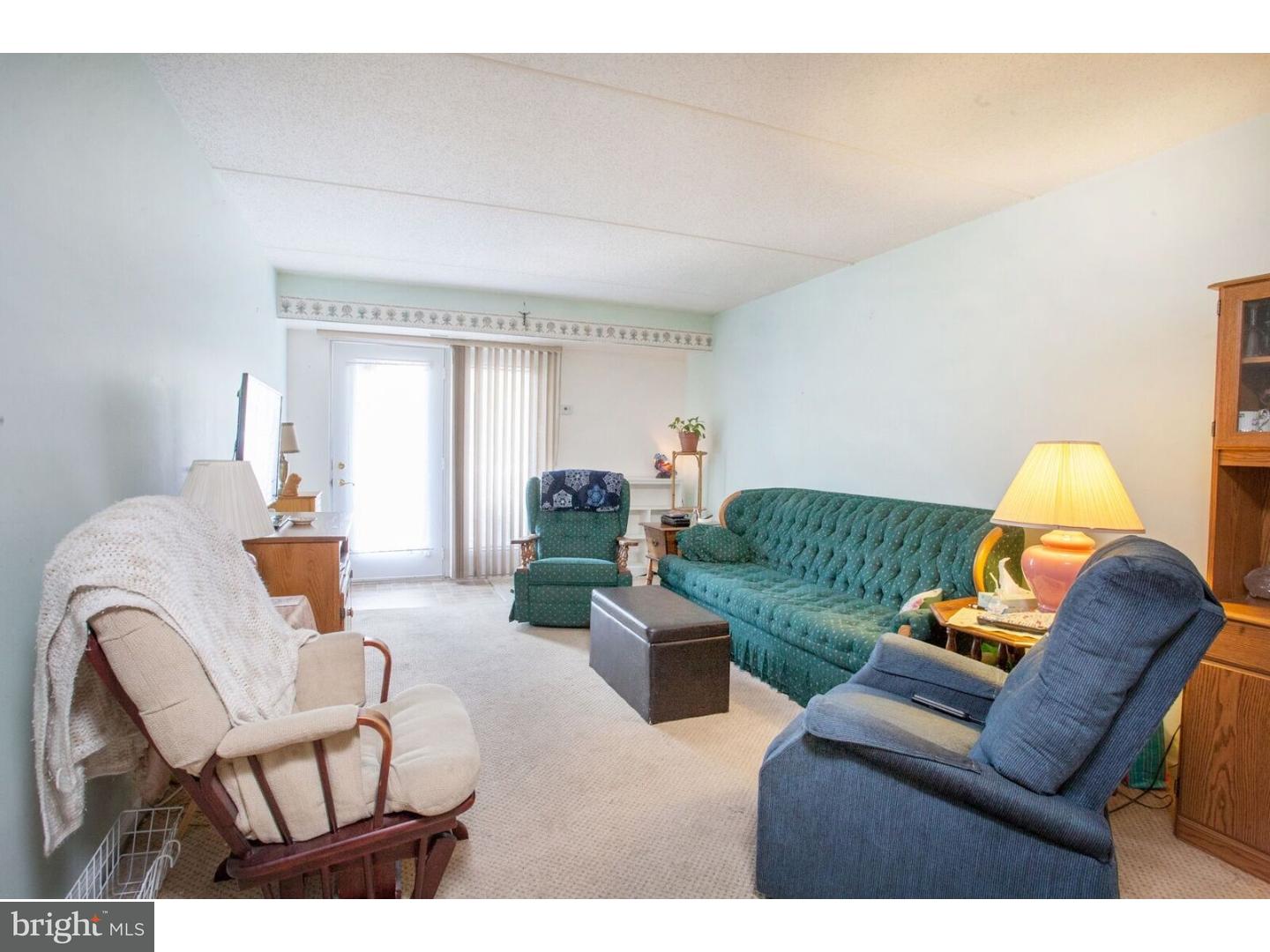 113 Brandon Road Norristown, PA 19403 - Photo 6 of 22 Gallery Image 6