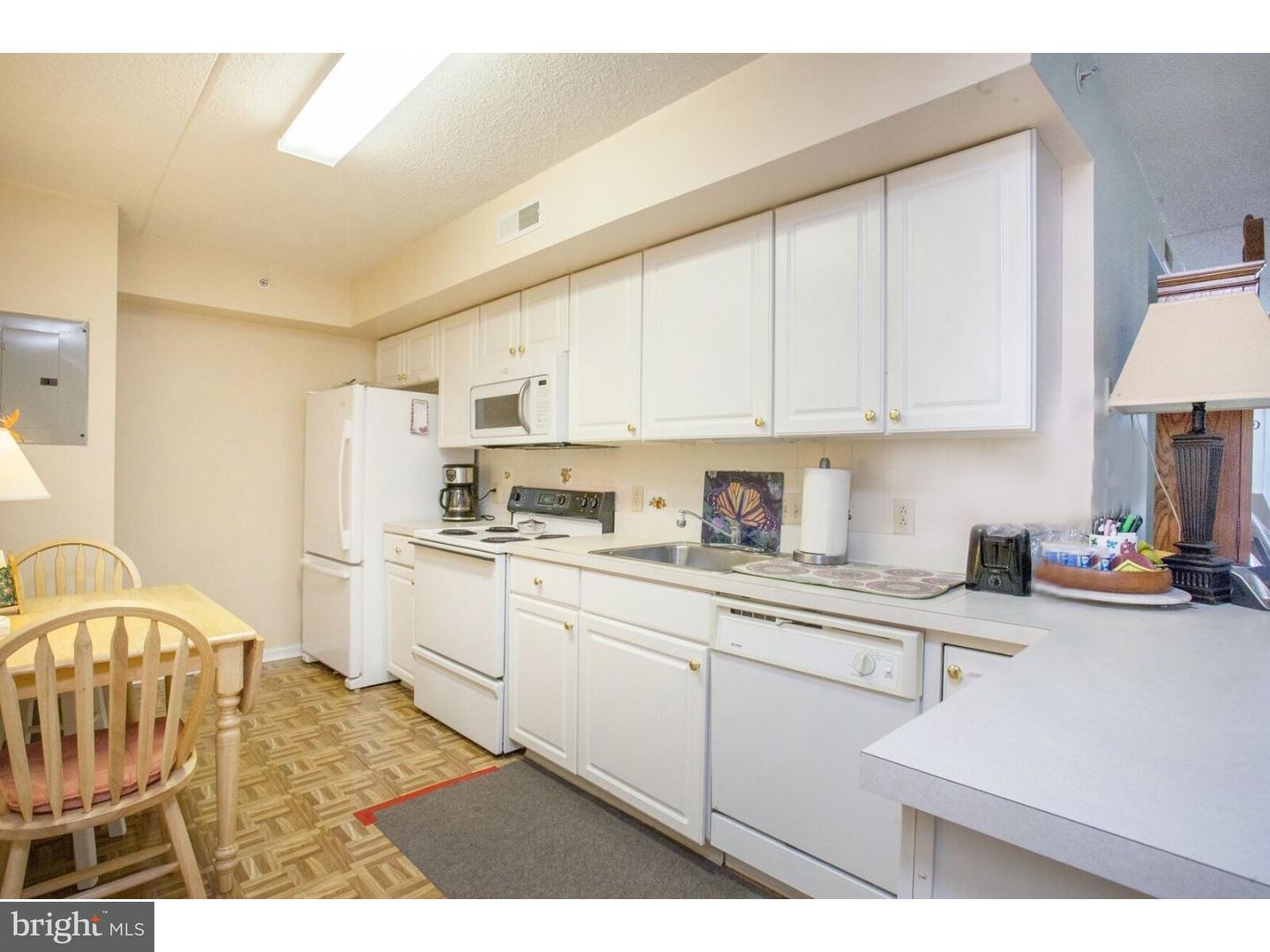 113 Brandon Road Norristown, PA 19403 - Photo 10 of 22 Gallery Image 10