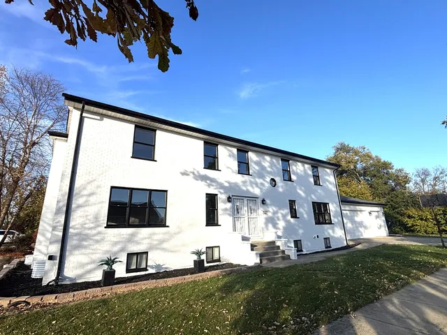 $699,900 | 1101 North Princeton Avenue, Villa Park, IL 60181