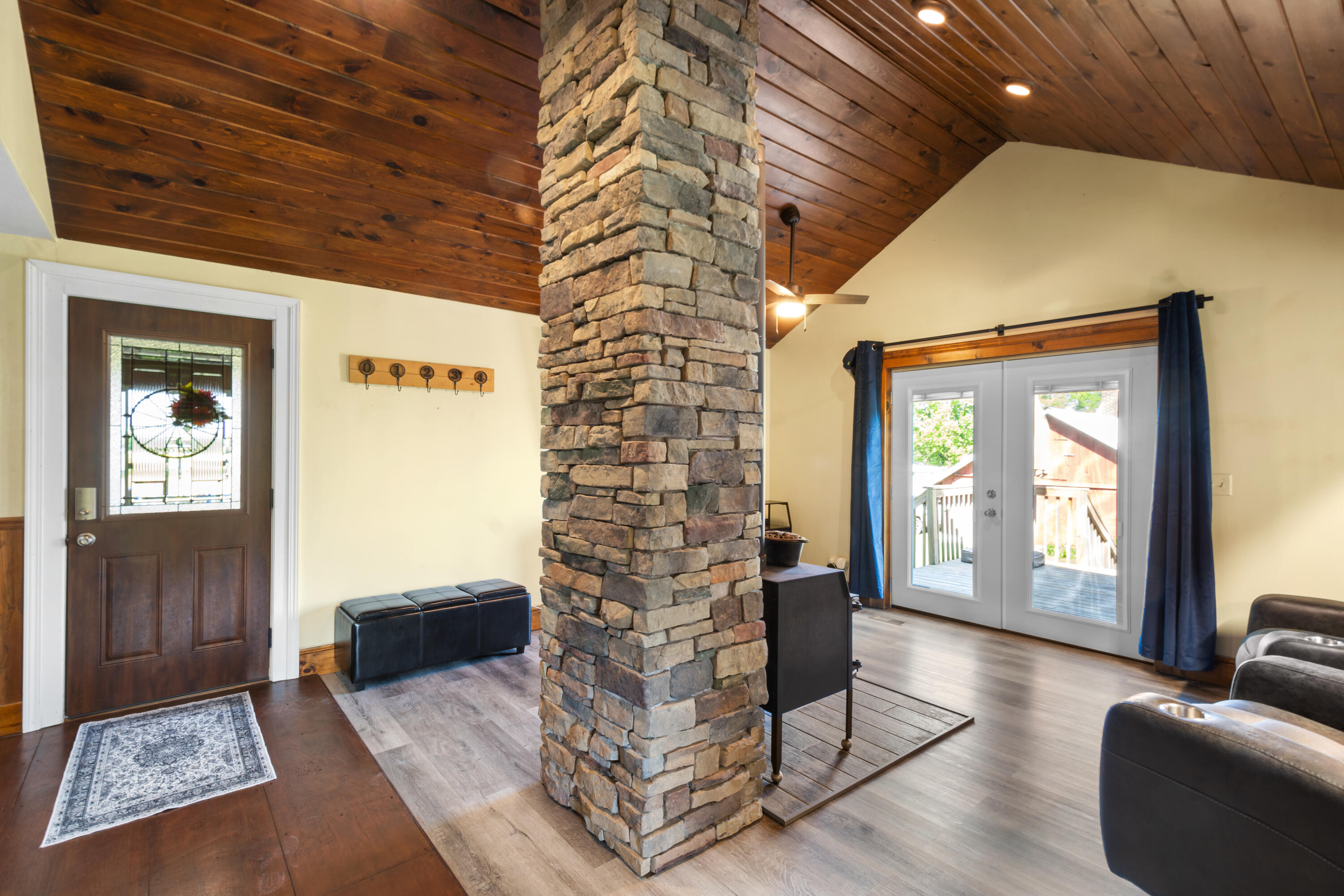 8250 Oneida Road Grand Ledge, MI 48837 - Photo 8 of 32 DSC_8026