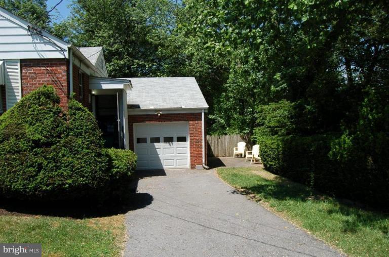 805 Gabel Street Silver Spring, MD 20901 - Photo 17 of 18 Garage 1
