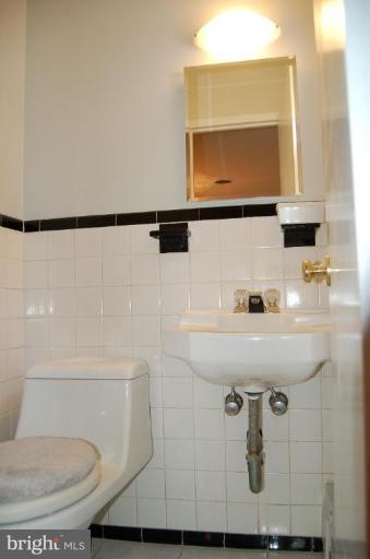 805 Gabel Street Silver Spring, MD 20901 - Photo 7 of 18 Half Bath 1