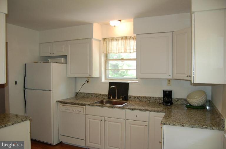 805 Gabel Street Silver Spring, MD 20901 - Photo 10 of 18 Kitchen