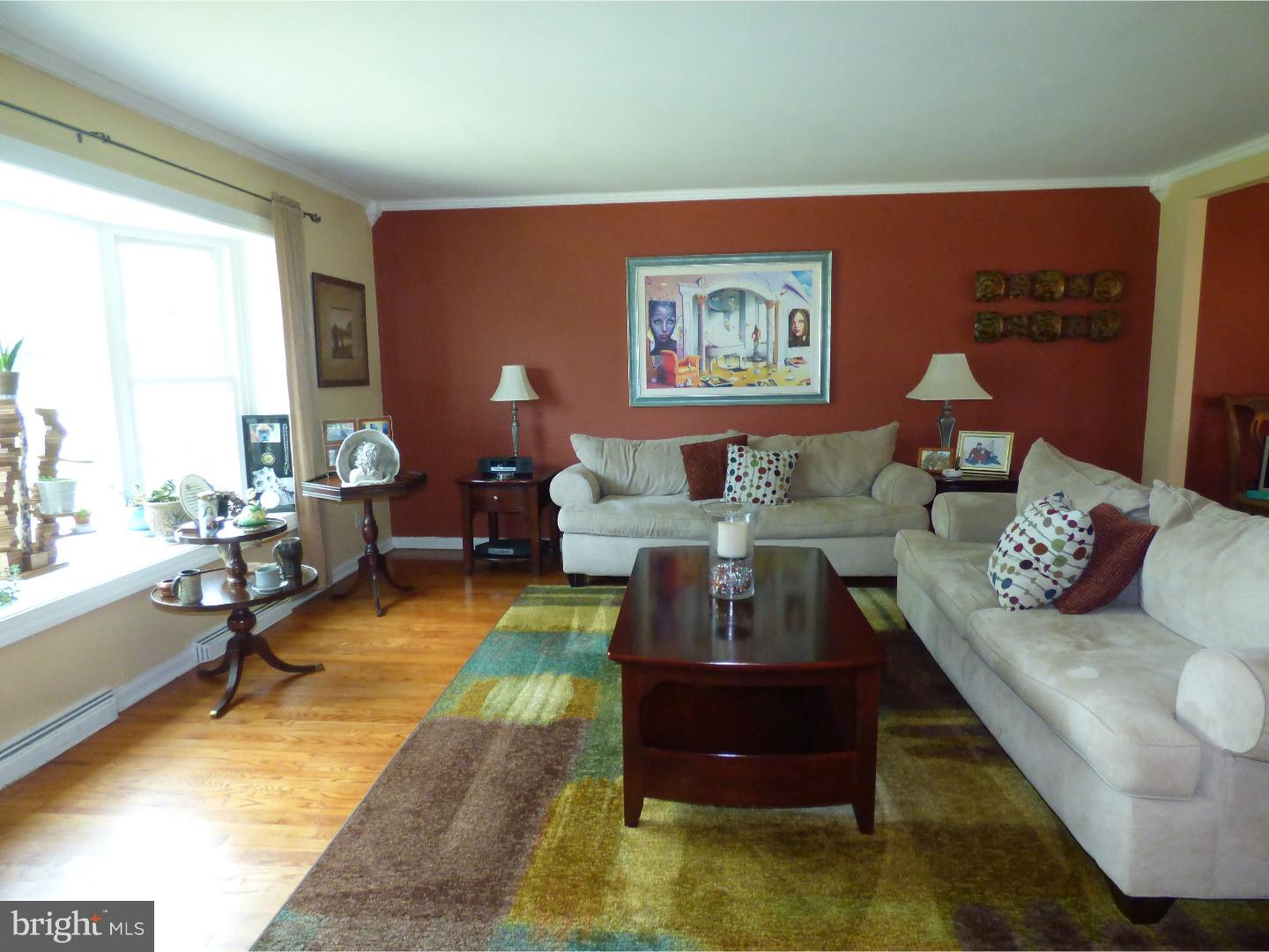 1850 London Road Abington, PA 19001 - Photo 3 of 25 Living Room
